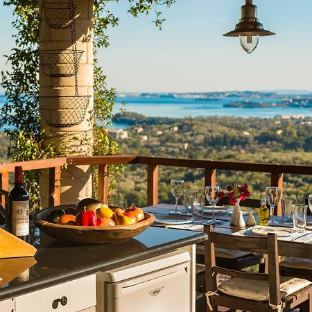 Villa Bournella イプソス エクステリア 写真